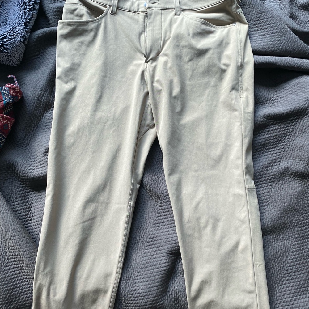 Lululemon beige pants